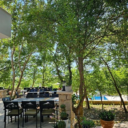 Green Hill Apartments Ulcinj Bagian luar foto