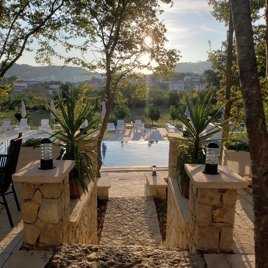 Green Hill Apartments Ulcinj Bagian luar foto