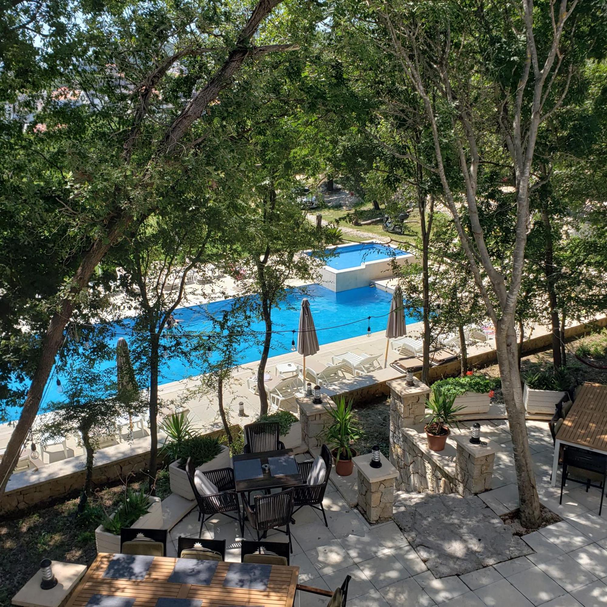 Green Hill Apartments Ulcinj Bagian luar foto