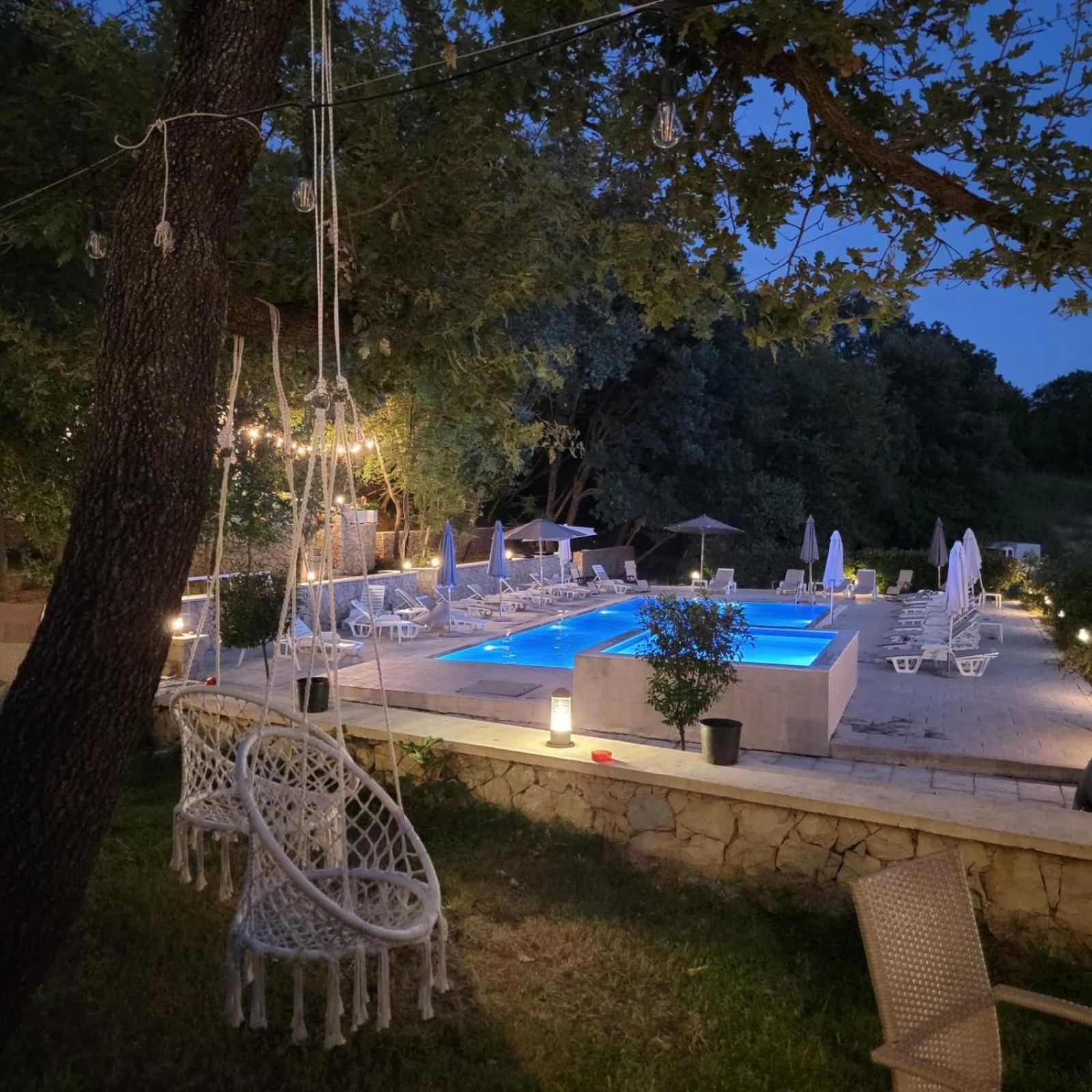 Green Hill Apartments Ulcinj Bagian luar foto
