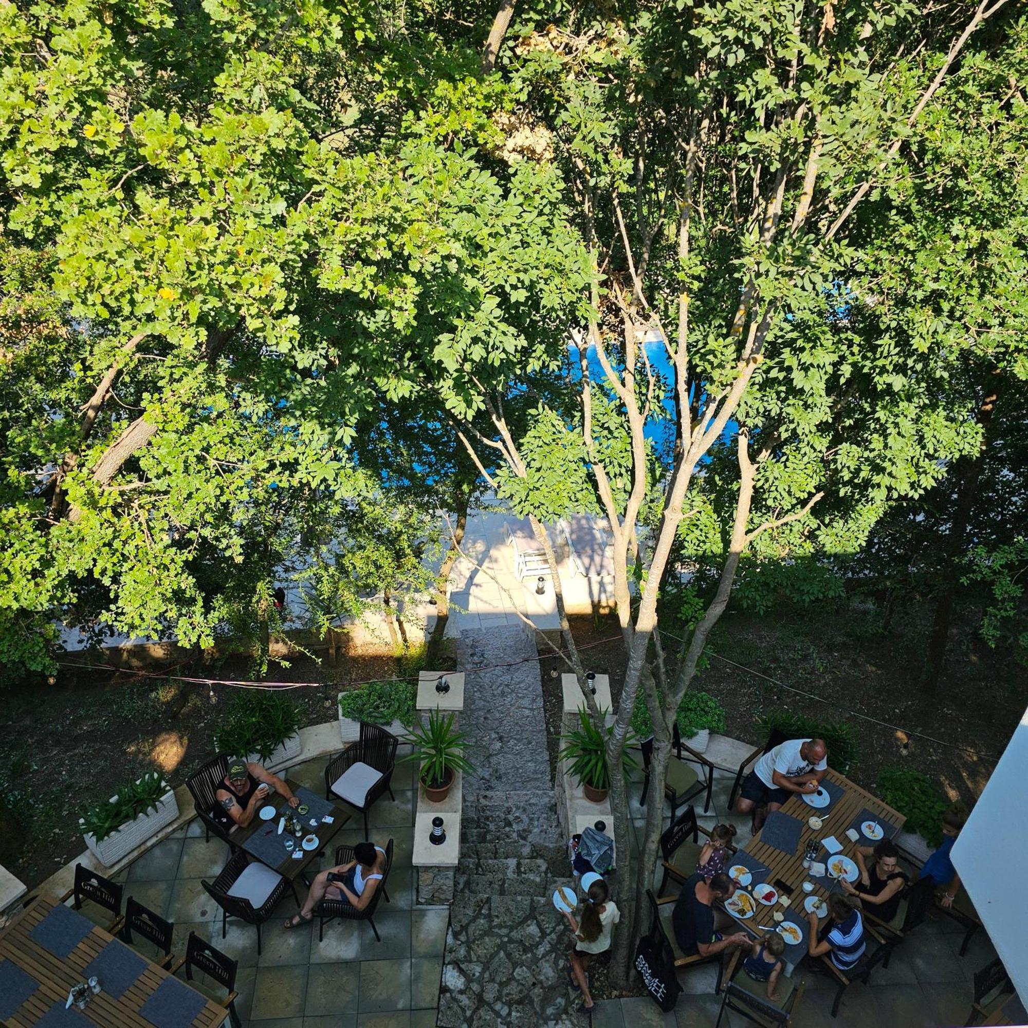 Green Hill Apartments Ulcinj Bagian luar foto